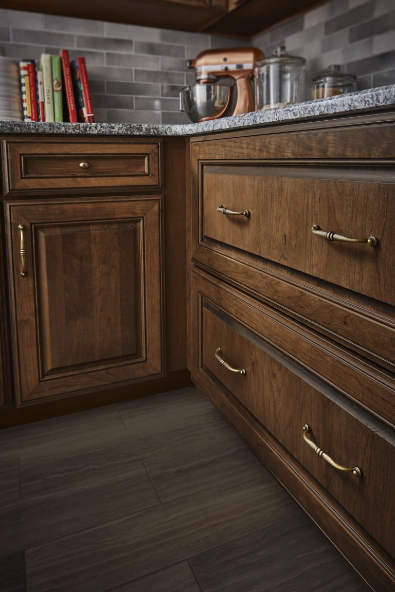 Kitchen and Decorative Hardware, a Perfect Pair